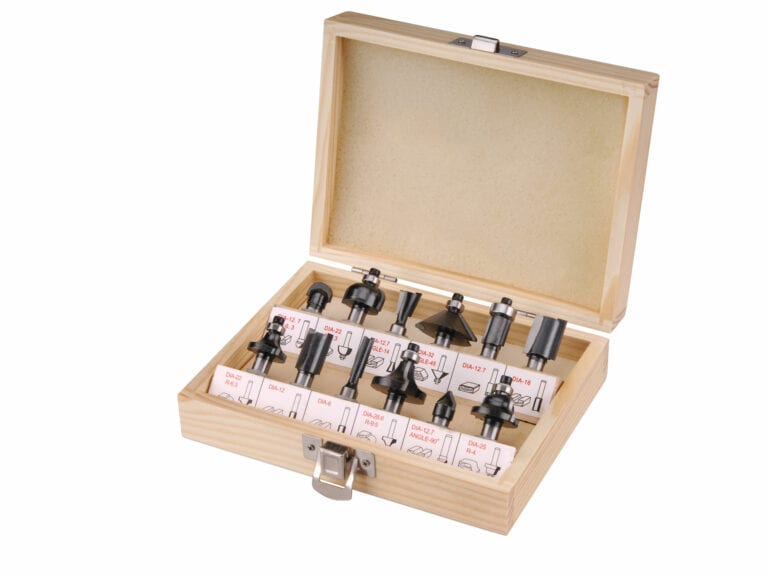 Router Bit Set with Sintered Carbide Teeth